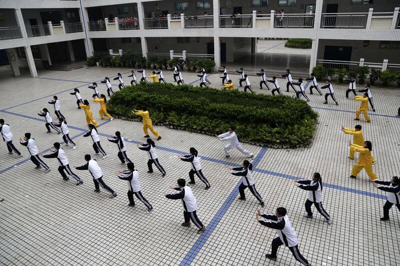 南充市高坪中學(xué)校園風(fēng)采