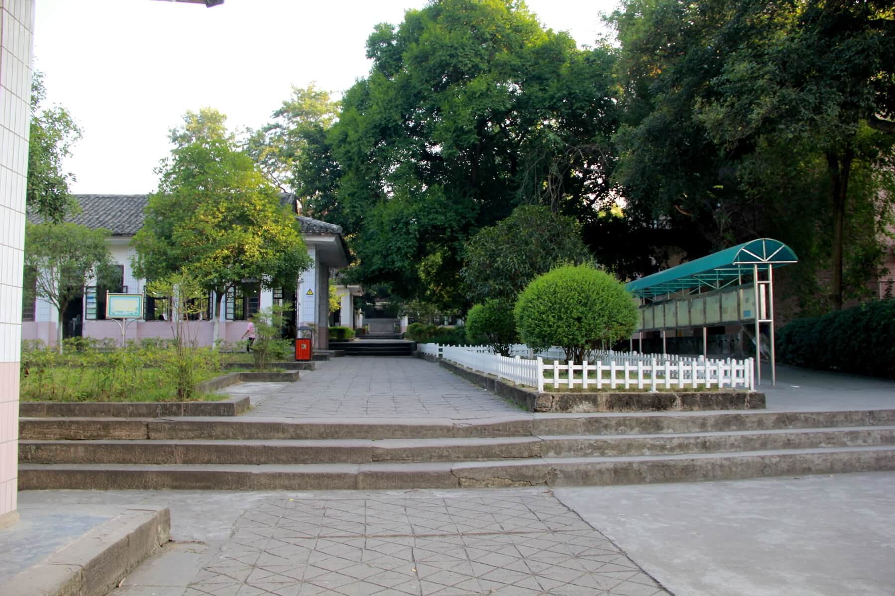 蓬安中學校園風采