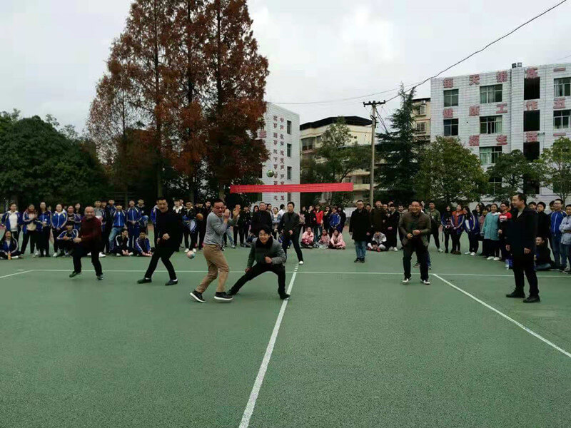 營山回龍中學校園風采